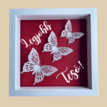 Bordó-fehér pillangó 3D kép