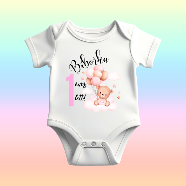 1 éves rózsaszín macis body névvel